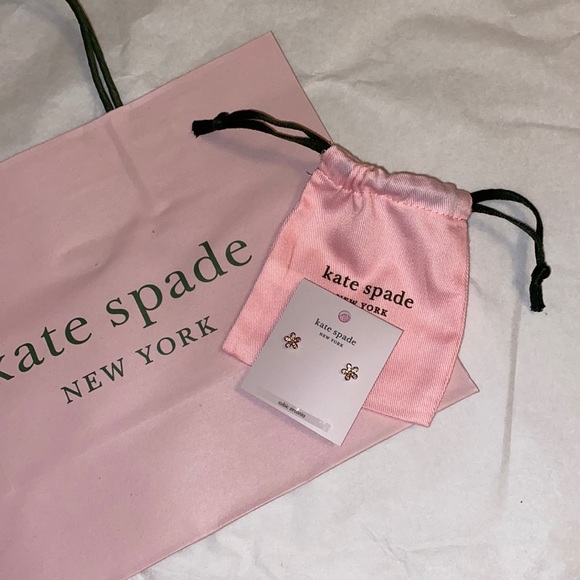 SOLD- spade earrings - Picture 1 of 3